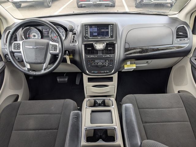 2012 Chrysler Town & Country Touring