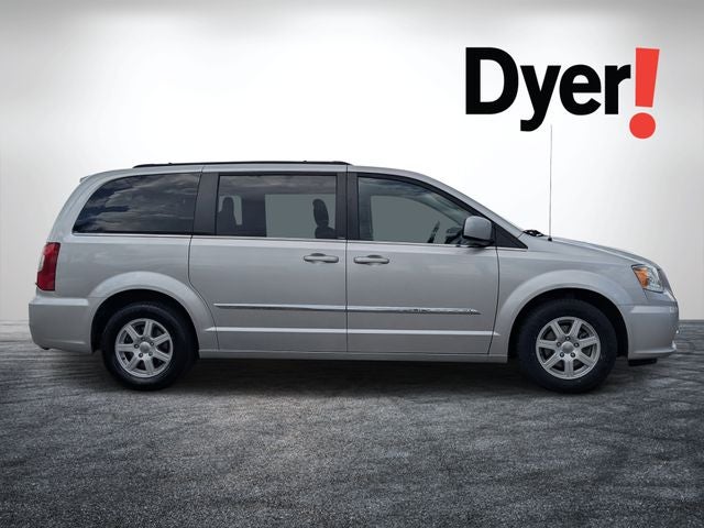2012 Chrysler Town & Country Touring