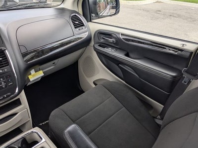 2012 Chrysler Town & Country Touring