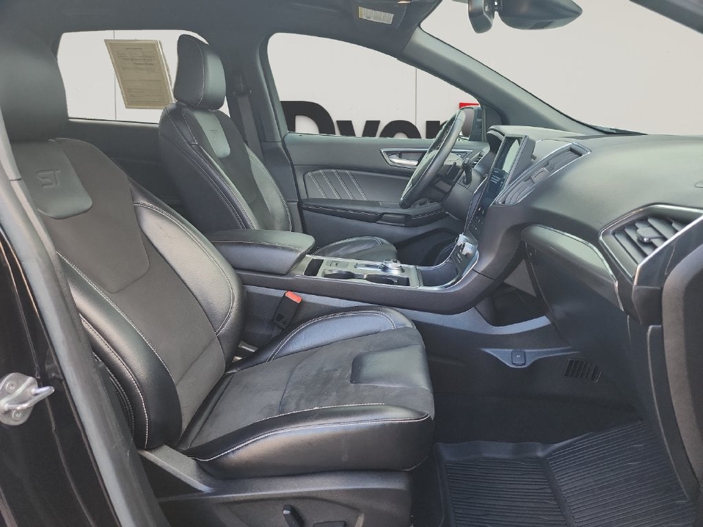 2023 Ford Edge ST