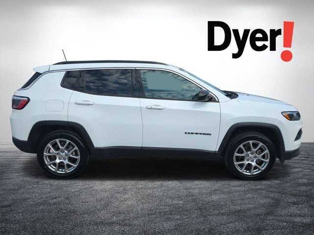 Used 2022 Jeep Compass Latitude Lux with VIN 3C4NJDFB0NT117848 for sale in Lake Wales, FL