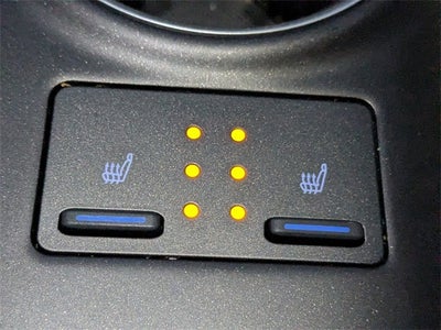 2022 Toyota Camry Hybrid XLE