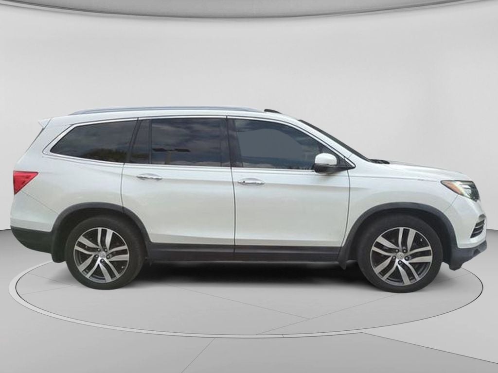 Used 2017 Honda Pilot Elite with VIN 5FNYF6H00HB011179 for sale in Lake Wales, FL