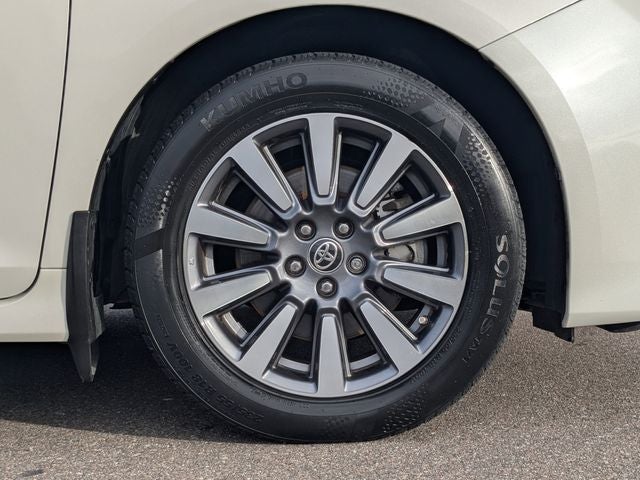 2020 Toyota Sienna Limited Premium