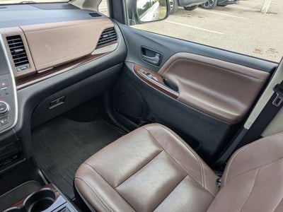 2020 Toyota Sienna Limited Premium