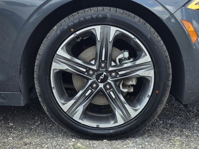 2022 Kia K5 EX