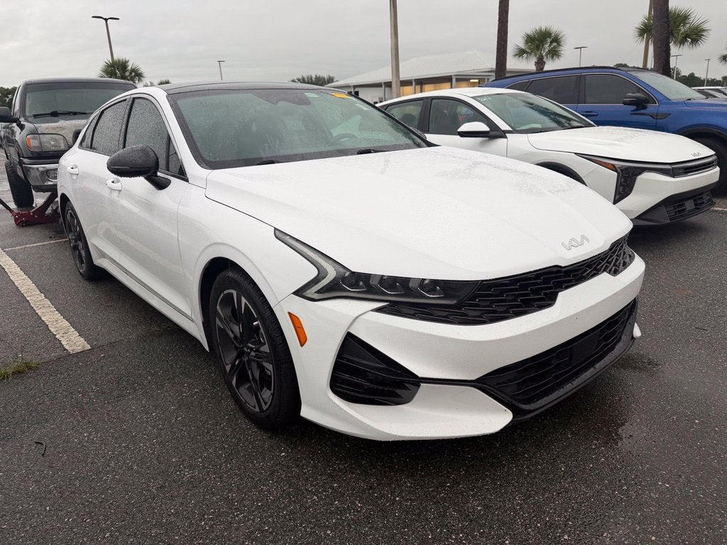 2022 Kia K5 GT-Line