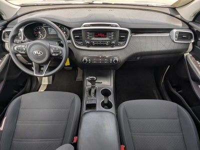 2016 Kia Sorento L