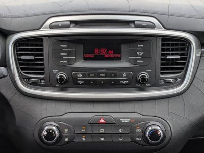 2016 Kia Sorento L