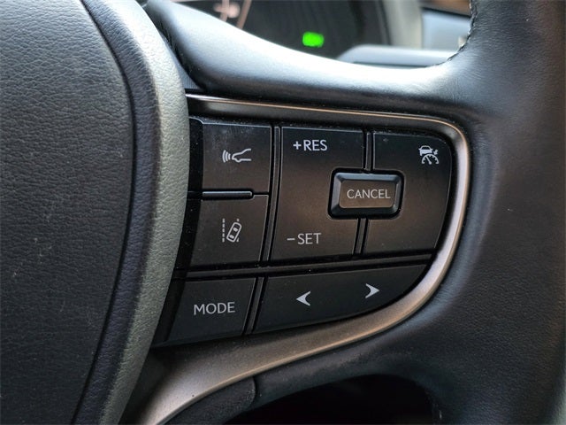 2024 Lexus UX 250h F SPORT Design