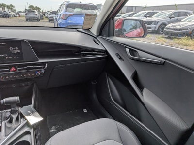 2026 Kia Niro LX