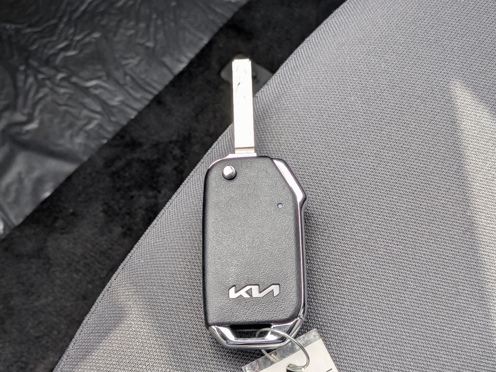2026 Kia Niro LX