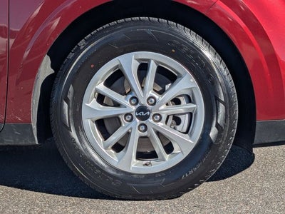 2024 Kia Carnival LX