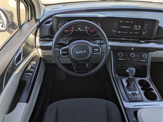 2023 Kia Carnival LX