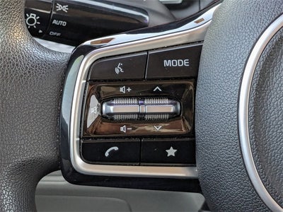 2023 Kia Carnival LX