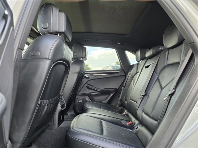 2021 Porsche Macan Base