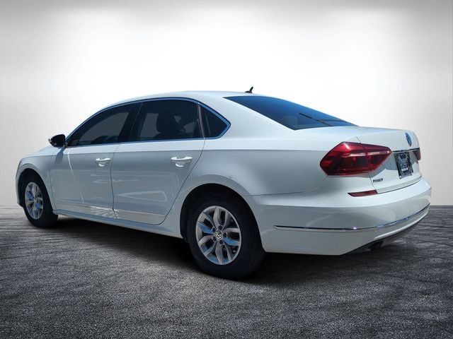 2017 Volkswagen Passat 1.8T S