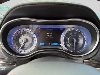 2016 Chrysler 300 Limited