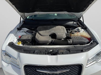 2016 Chrysler 300 Limited