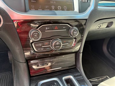 2016 Chrysler 300 Limited