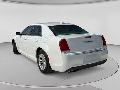 2016 Chrysler 300 Limited