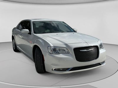 2016 Chrysler 300 Limited