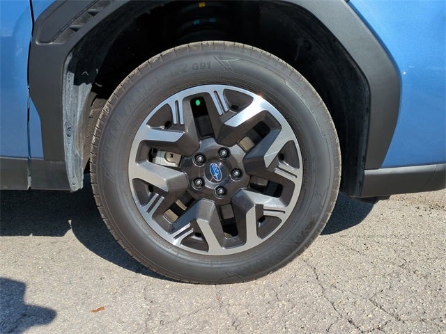 2025 Subaru Forester Base