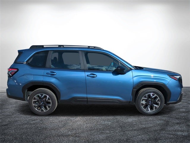 2025 Subaru Forester Base