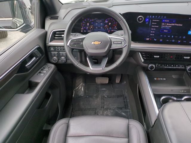 2025 Chevrolet Suburban LT