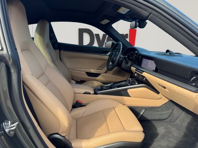 2021 Porsche 911 Carrera