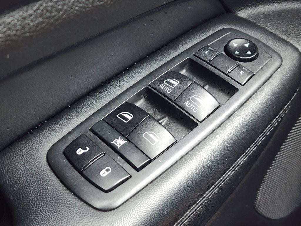 2019 Jeep Grand Cherokee Laredo E