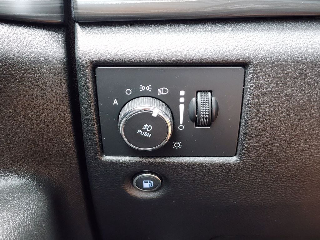 2019 Jeep Grand Cherokee Laredo E