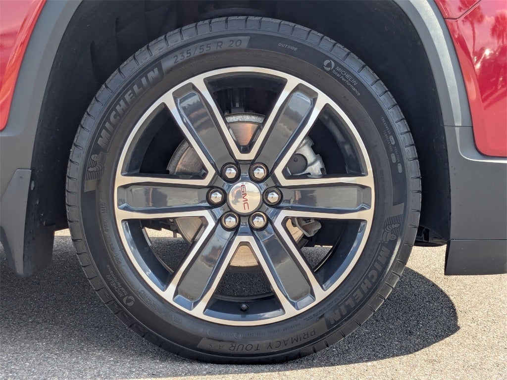 2023 GMC Acadia SLT