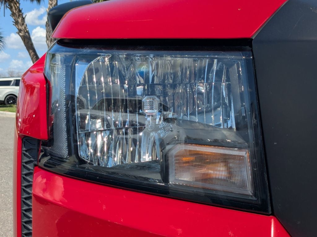 2023 Nissan Frontier S