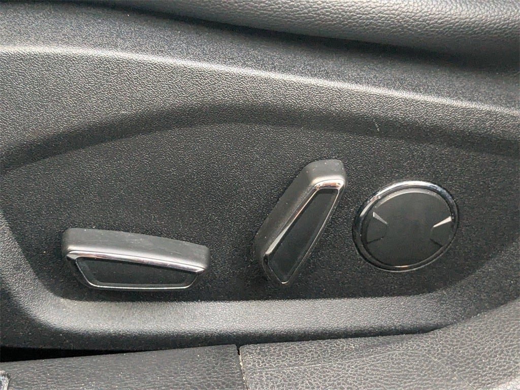 2020 Ford Fusion SEL