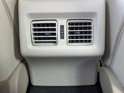 2022 Toyota Camry Hybrid XLE