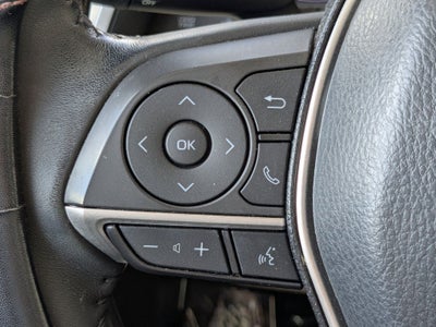 2022 Toyota Camry Hybrid XLE