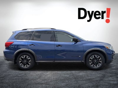 2020 Nissan Pathfinder SV