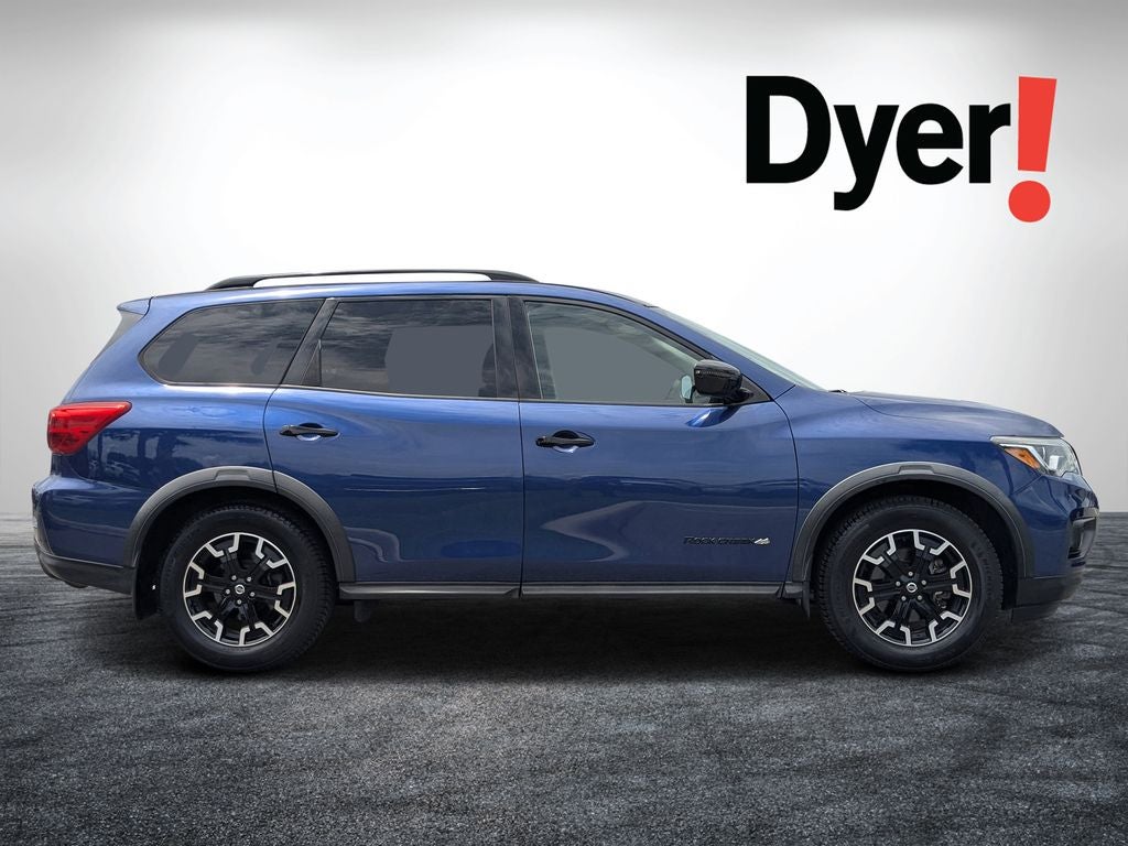 2020 Nissan Pathfinder SV
