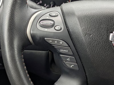 2020 Nissan Pathfinder SV