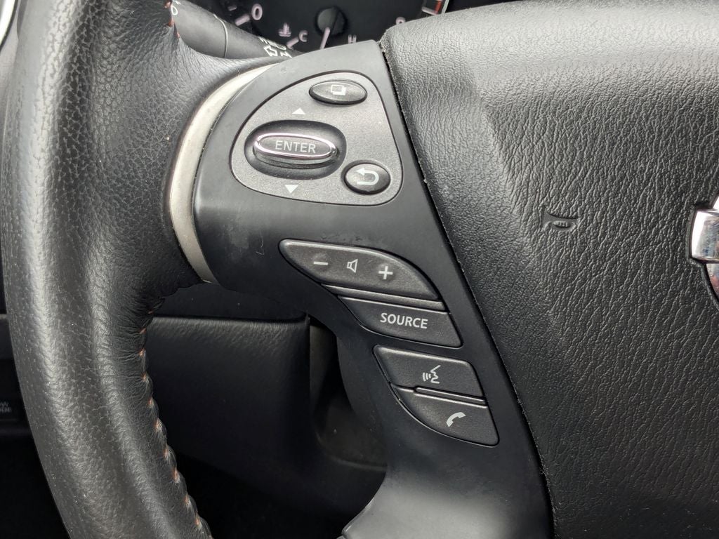 2020 Nissan Pathfinder SV