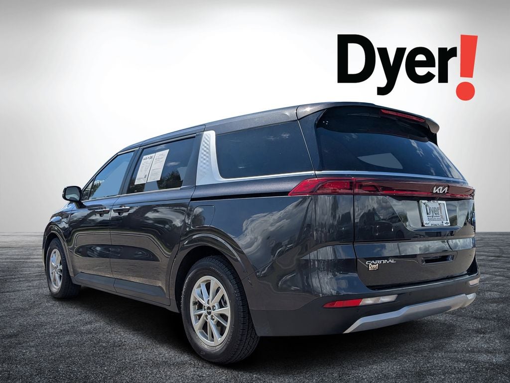 2024 Kia Carnival LX