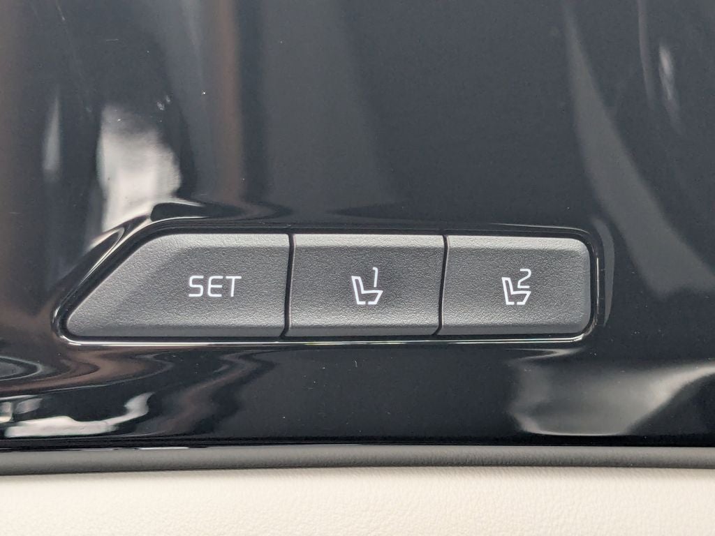 2022 Kia Carnival SX