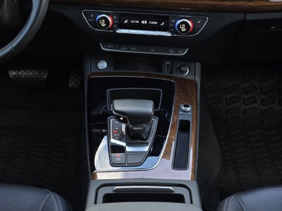2022 Audi Q5 40 Premium Plus quattro