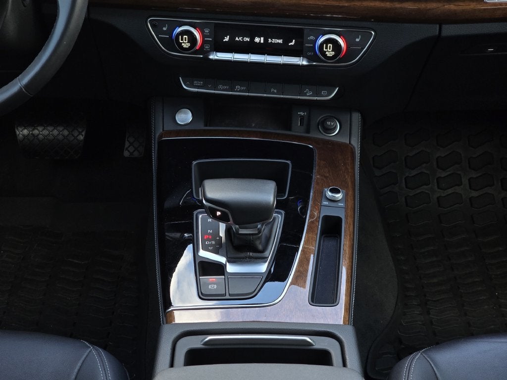 2022 Audi Q5 40 Premium Plus quattro
