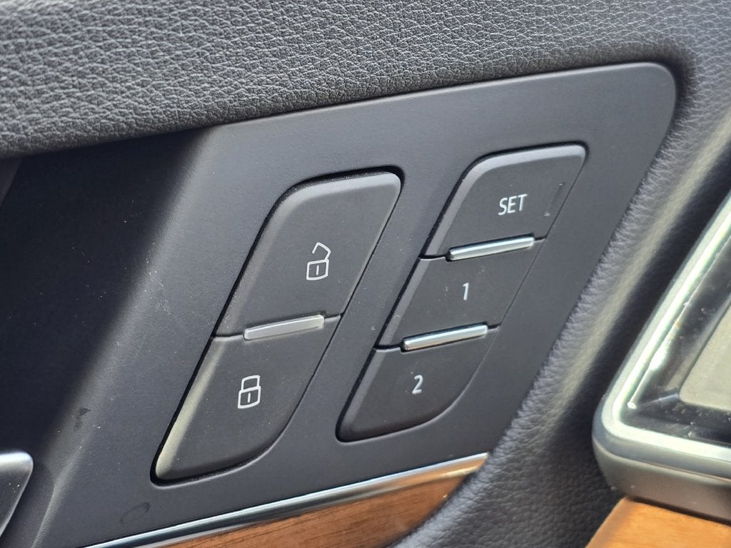 2022 Audi Q5 40 Premium Plus quattro