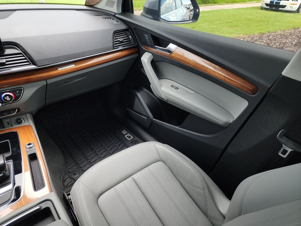 2022 Audi Q5 45 S line Premium quattro