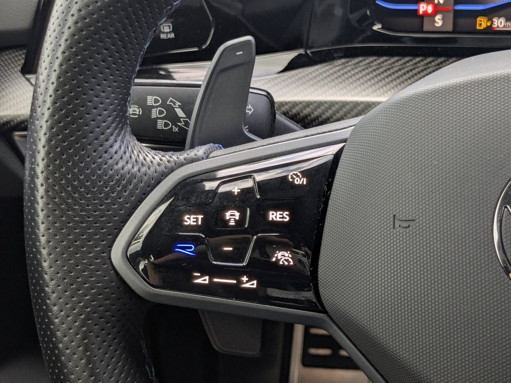 2023 Volkswagen Golf R 2.0T