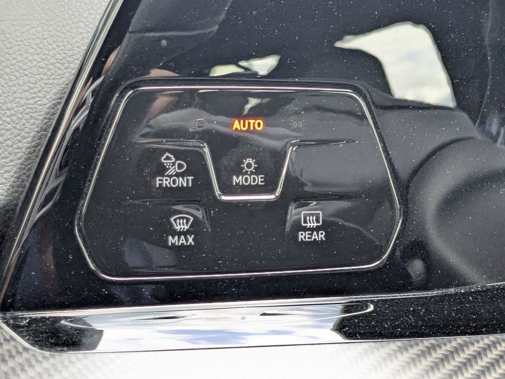 2023 Volkswagen Golf R 2.0T