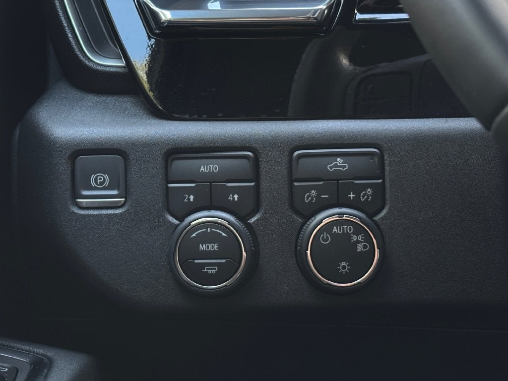 2023 Chevrolet Silverado 1500 LT LT1